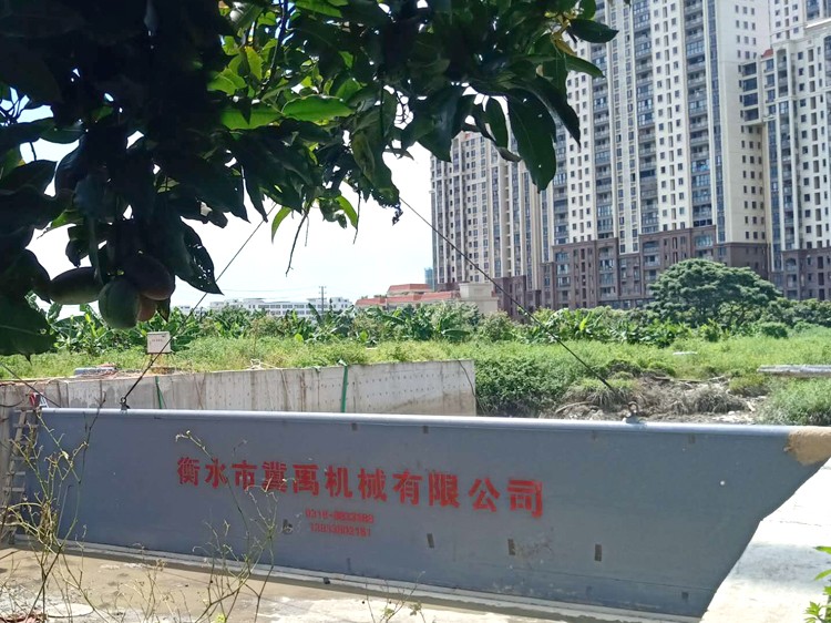 18mX2.8m旋轉鋼壩工程案例